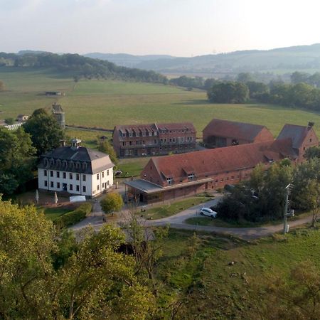 Biohotel Stiftsgut Wilhelmsglücksbrunn Creuzburg Exterior foto