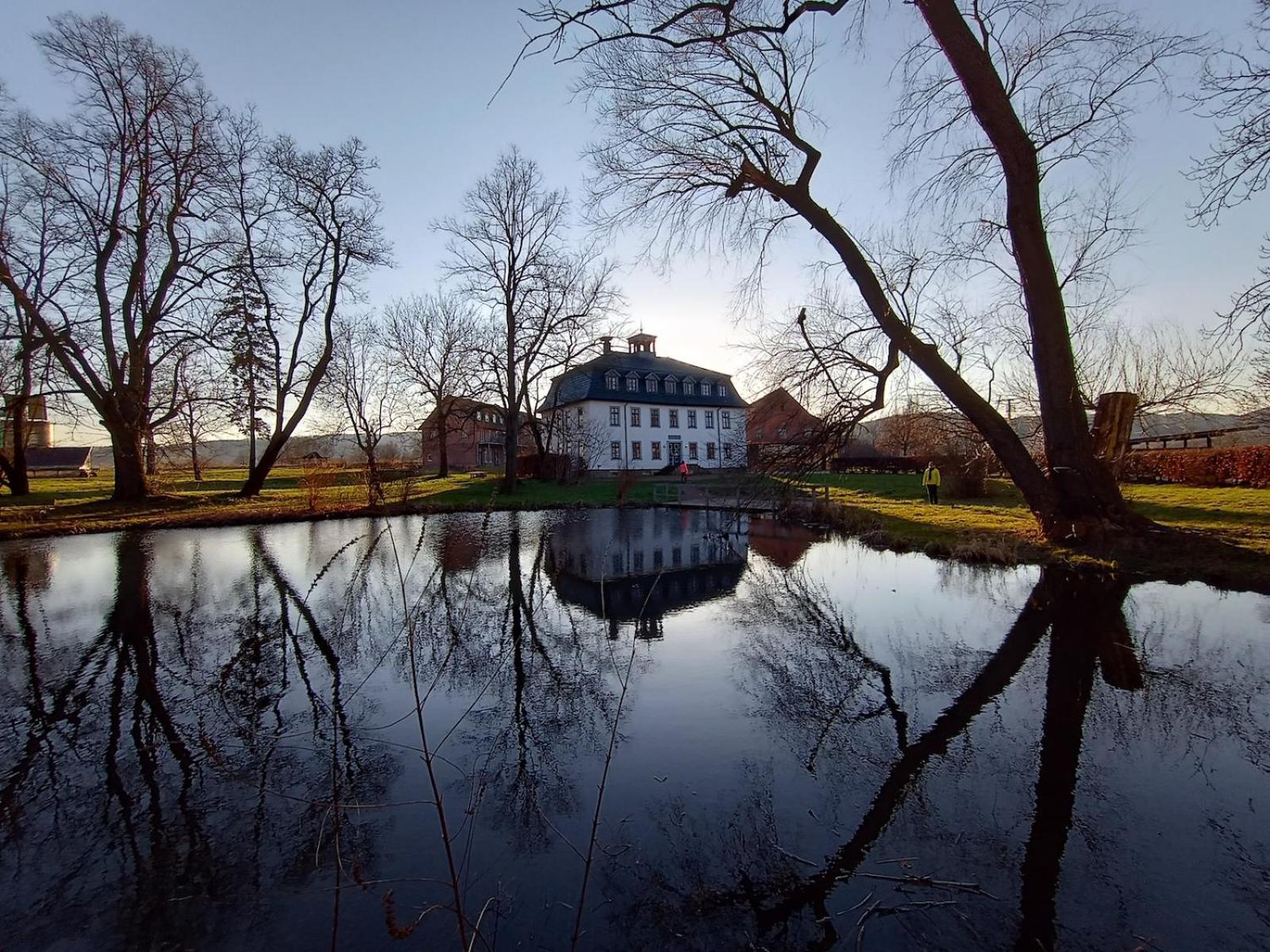 Biohotel Stiftsgut Wilhelmsglücksbrunn Creuzburg Exterior foto