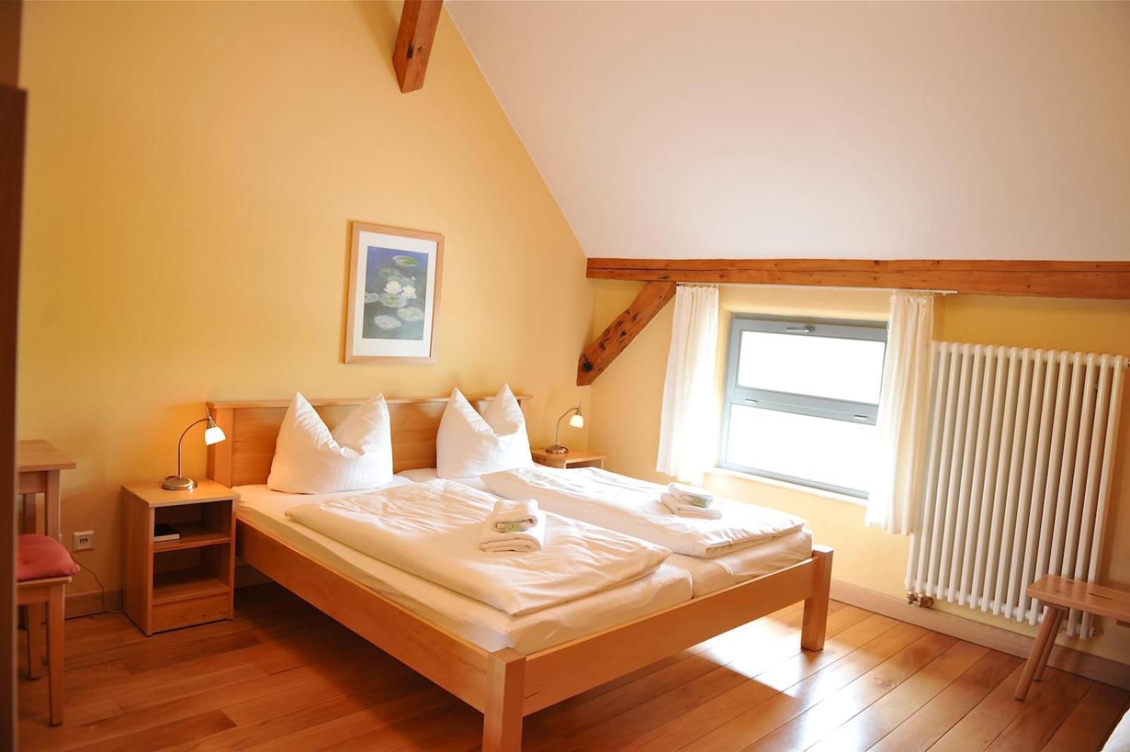 Biohotel Stiftsgut Wilhelmsglücksbrunn Creuzburg Exterior foto